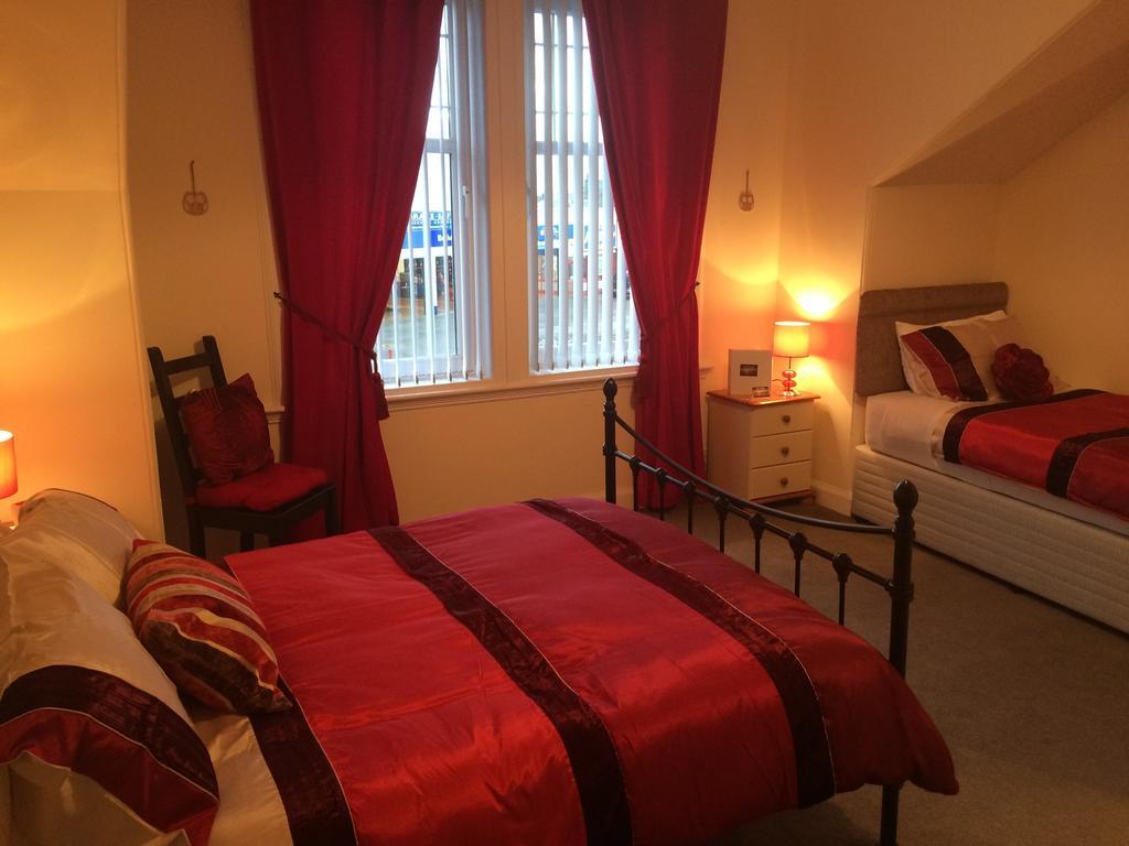 Dawn Break Bed & Breakfast Largs Phòng bức ảnh
